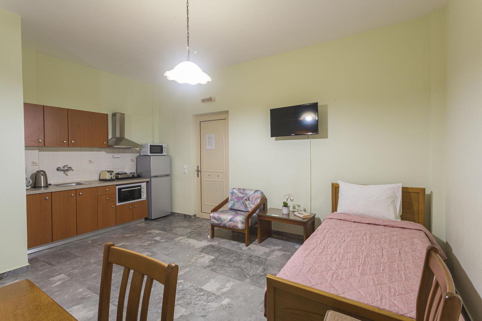 Remvi Hotel - Apartments Stoupa Room photo