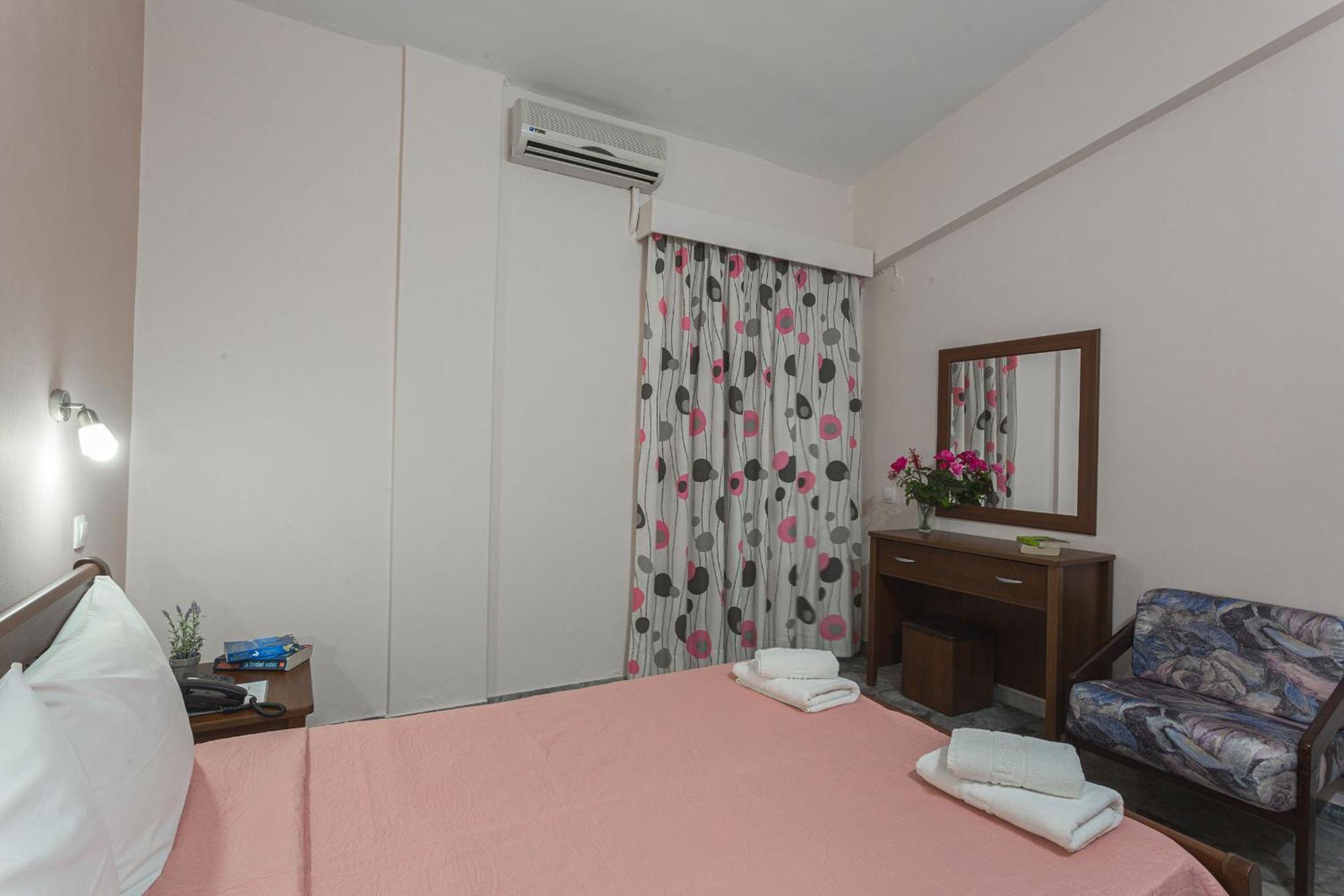 Remvi Hotel - Apartments Stoupa Room photo